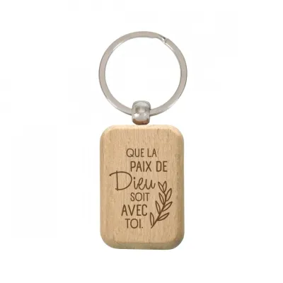 PORTE-CLES EN BOIS GRAVE " QUE LA PAIX DE DIEU SOIT AVEC TOI"
