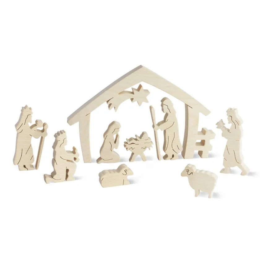 CRECHE EN ERABLE AVEC PERSONNAGES