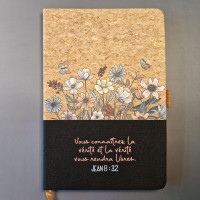 CARNET A5 LIEGE ET TOILE NOIRE  JEAN 8 : 32