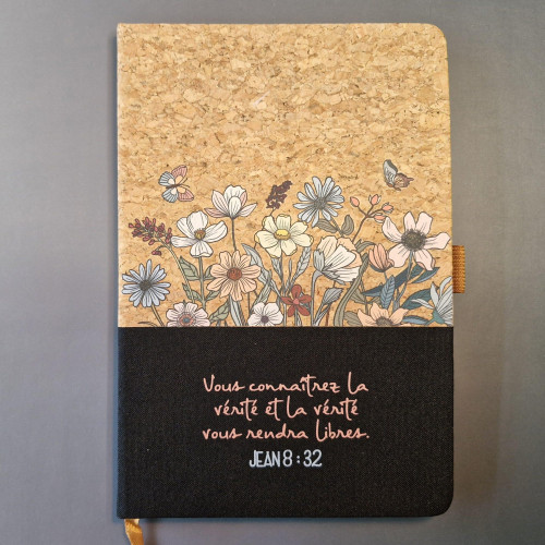 CARNET A5 LIEGE ET TOILE NOIRE  JEAN 8 : 32