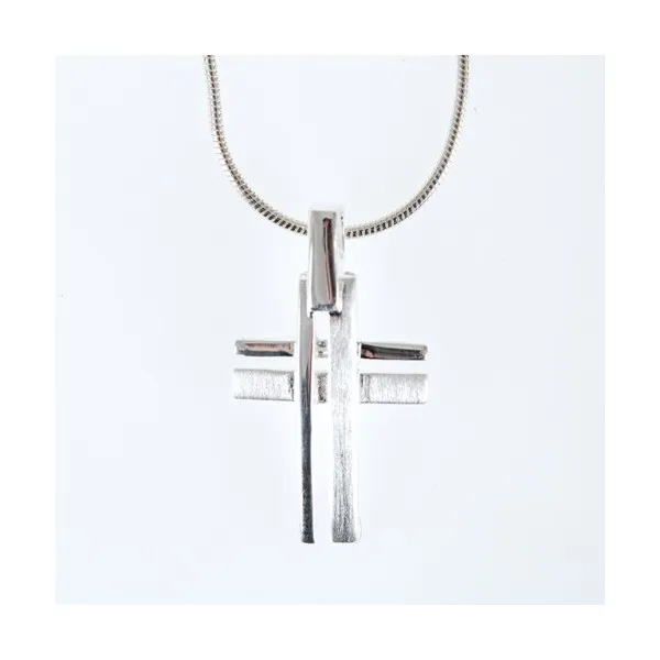 COLLIER AVEC PENDENTIF CROIX ARGENT BRILLANT ET POLI