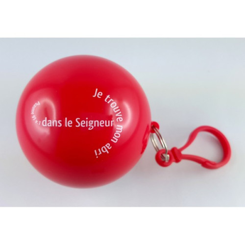 PONCHO DE PLUIE DANS UNE BOULE ROUGE DE 7 CM PS 91 V 1