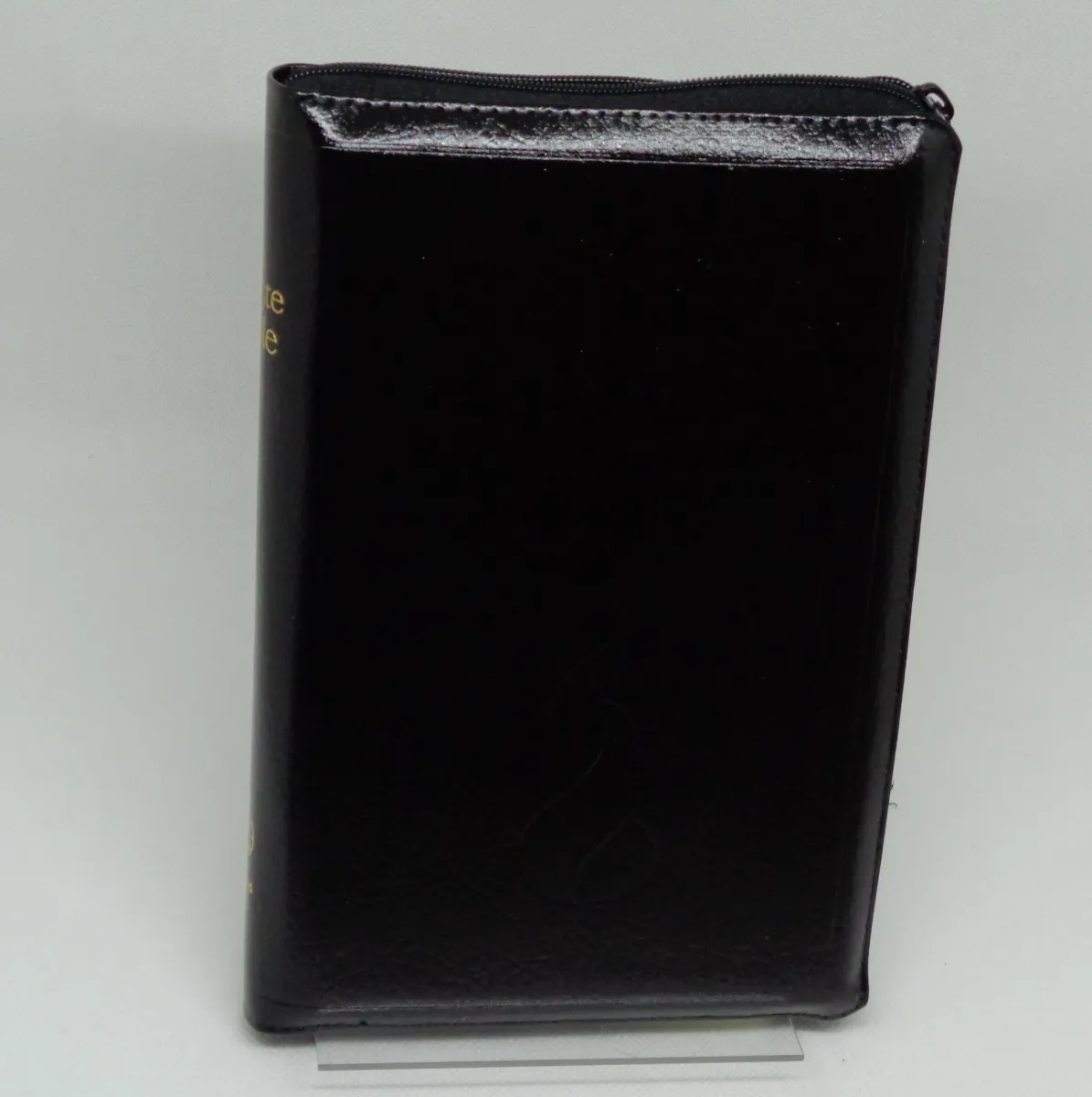 BIBLE NEG COMPACTE FIBROCUIR NOIR TR. OR ONGLETS FERMETURE ECLAIR