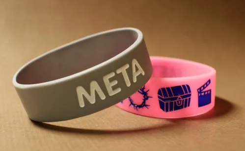 BRACELET SILICONE META GRIS