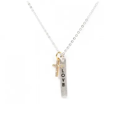 COLLIER AVEC CROIX DOREE ET PLAQUE "LOVE"